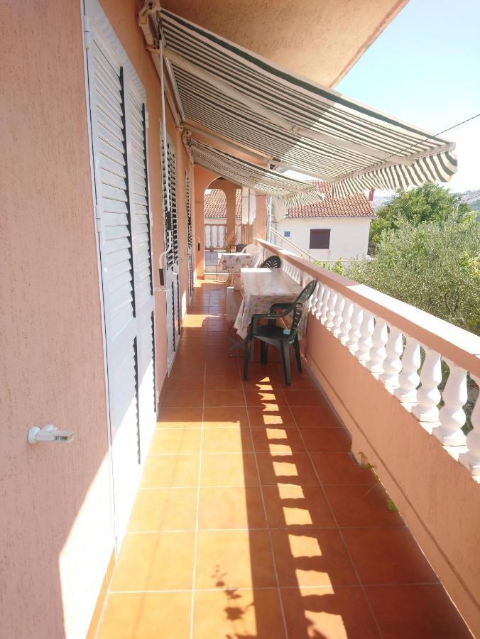 Apartments Sandra Lopar Exterior foto
