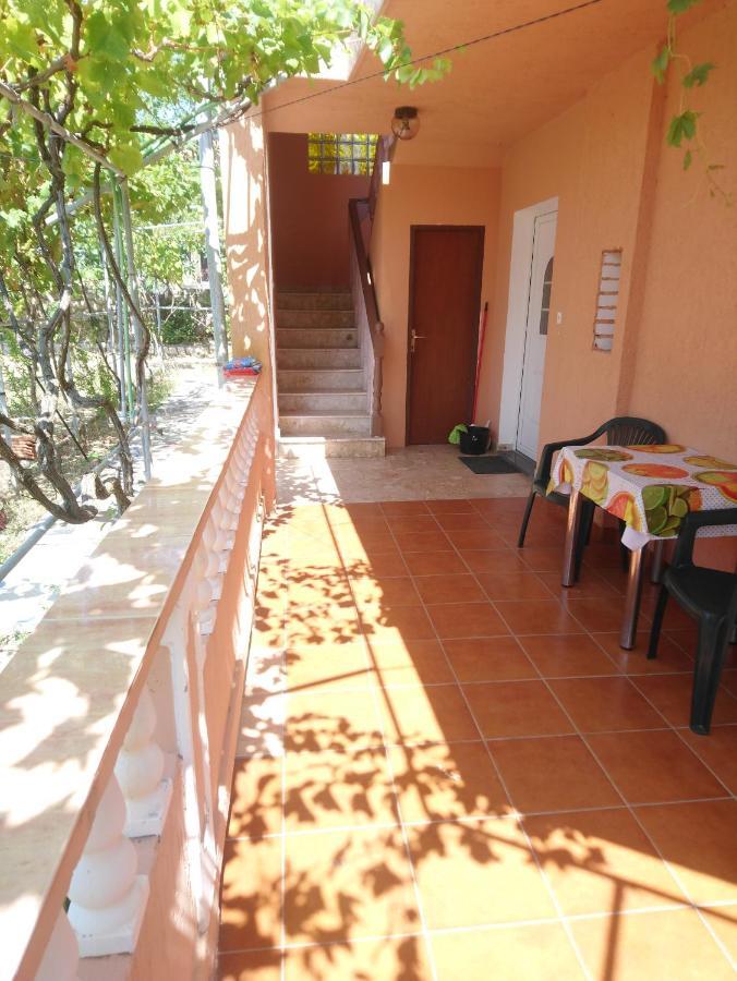 Apartments Sandra Lopar Exterior foto