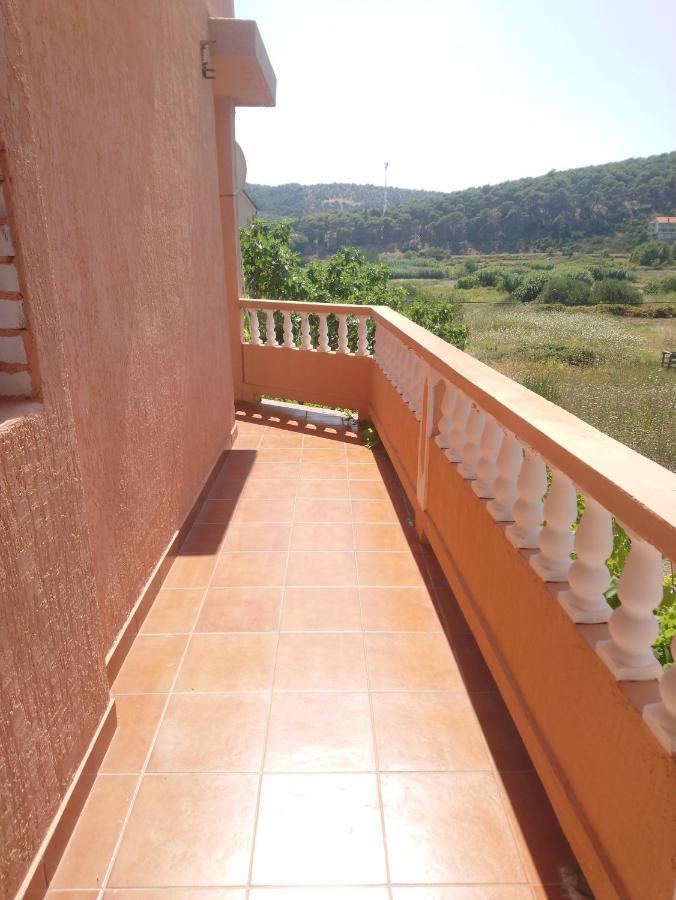 Apartments Sandra Lopar Exterior foto