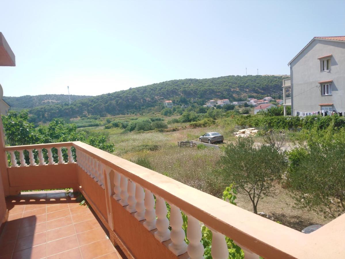 Apartments Sandra Lopar Exterior foto