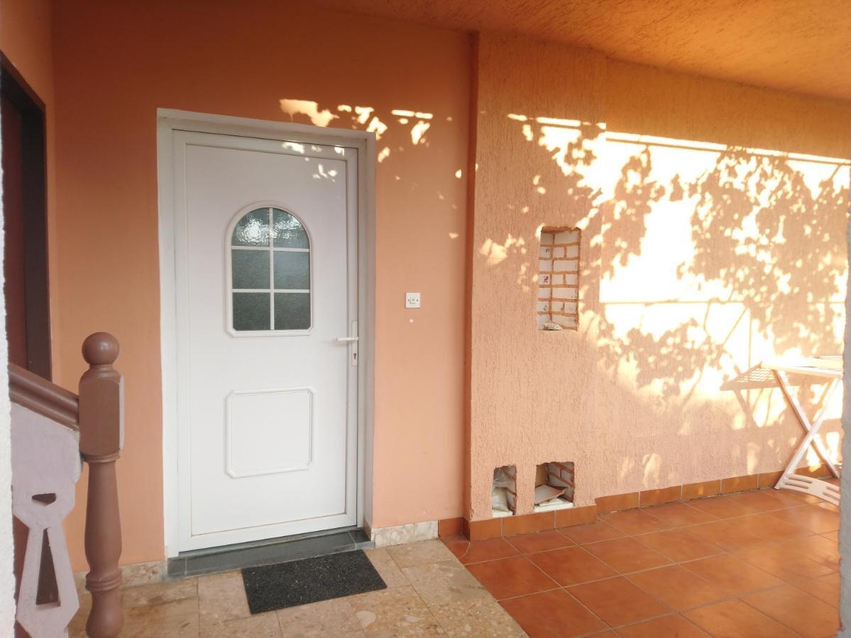 Apartments Sandra Lopar Exterior foto
