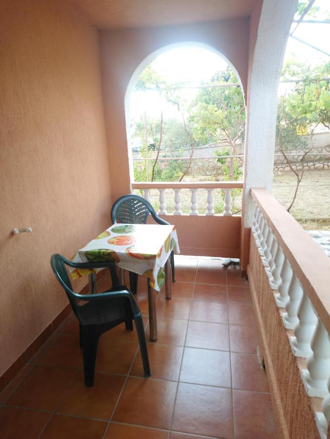 Apartments Sandra Lopar Exterior foto